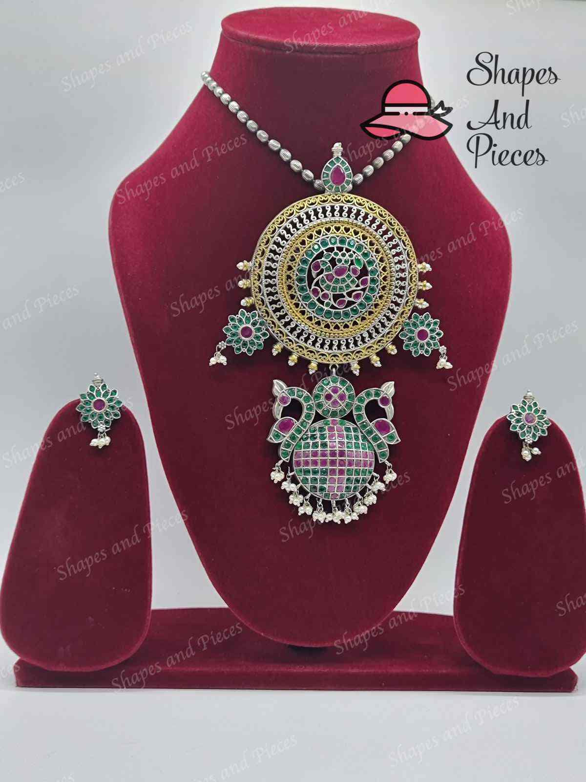 Aarya Necklace - Shapes and Pieces