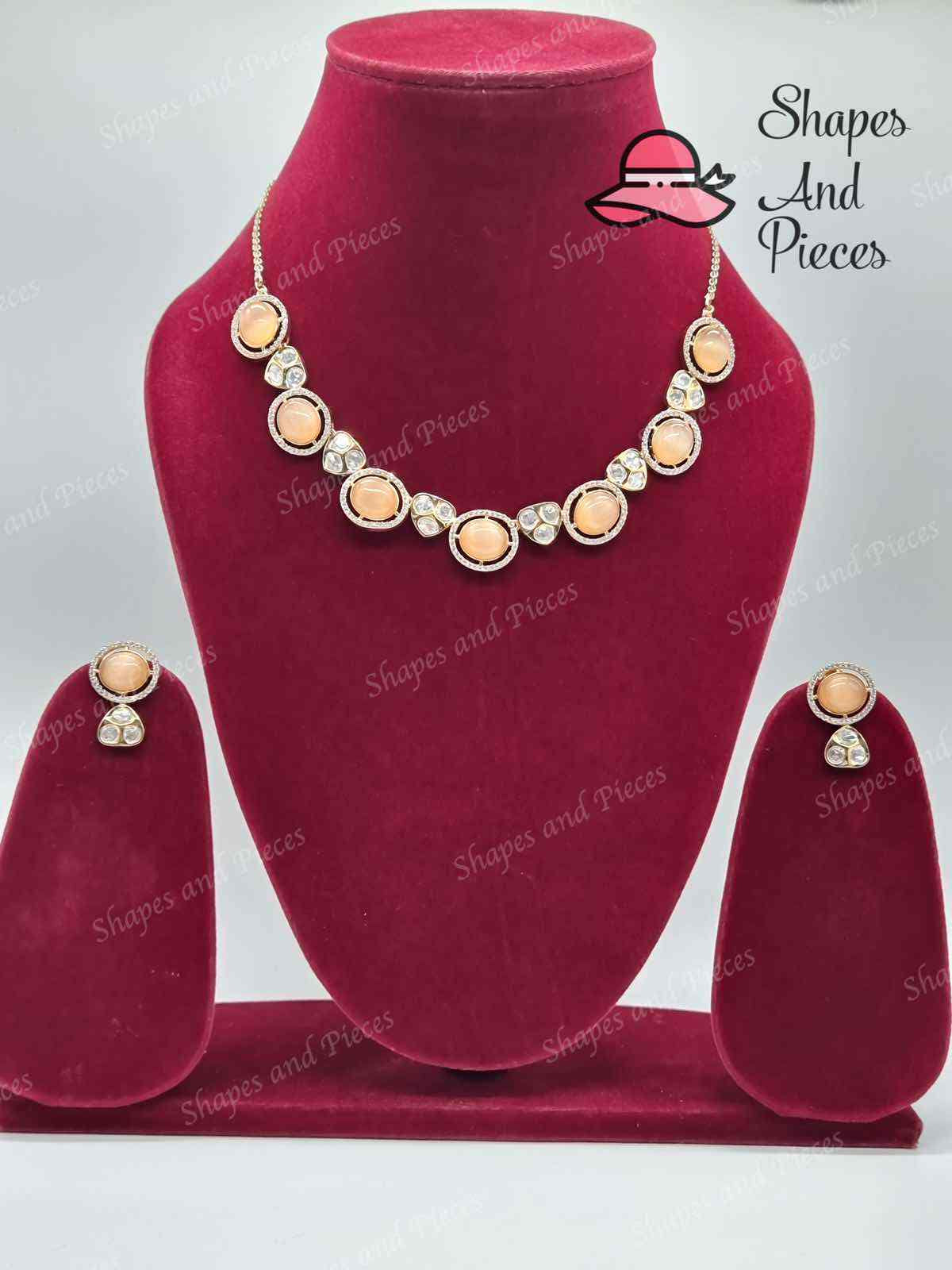 Monalisa Stones Necklace Set - Shapes and Pieces