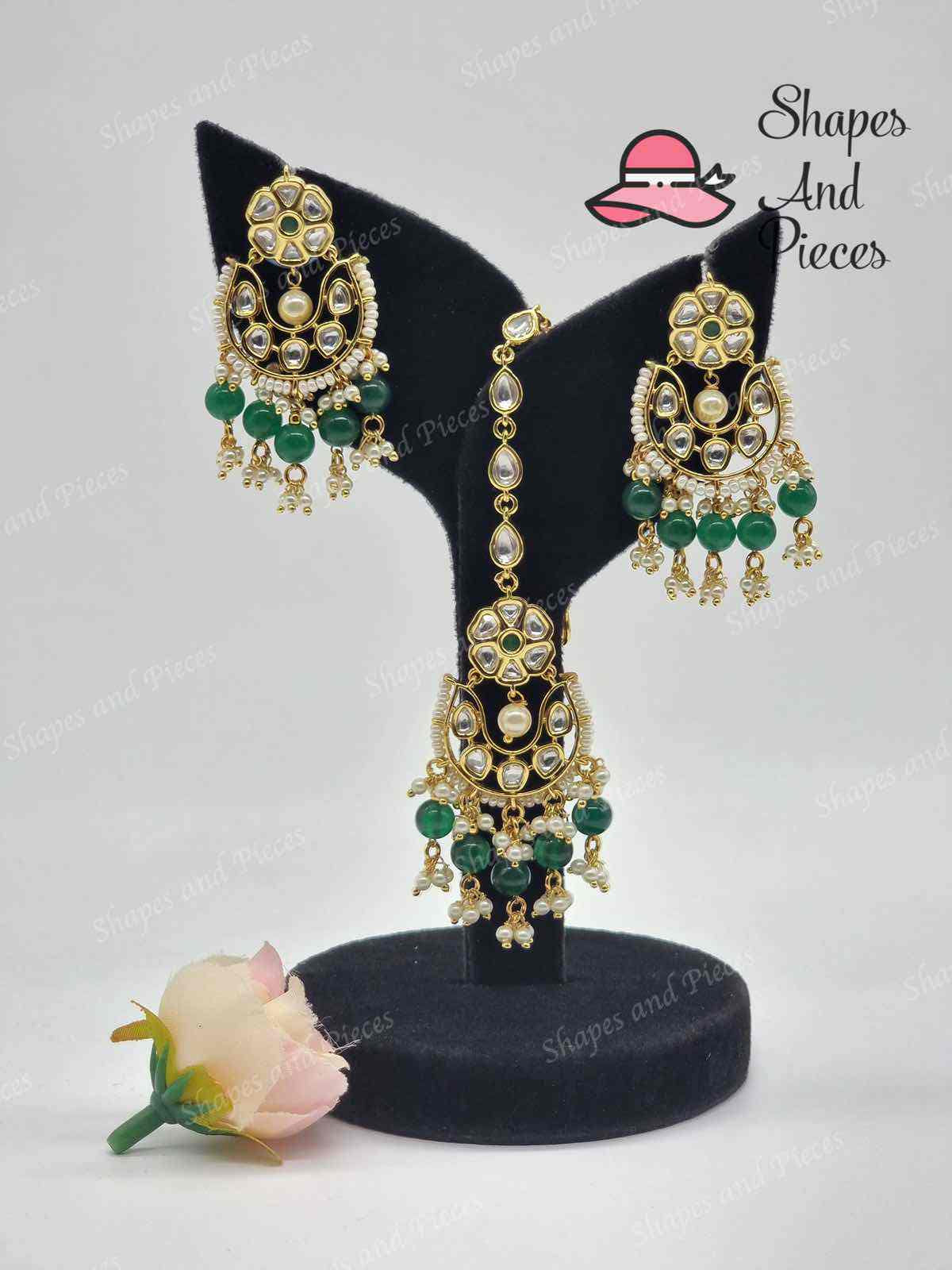 Najwah Earrings and Tikka Set - Shapes and Pieces