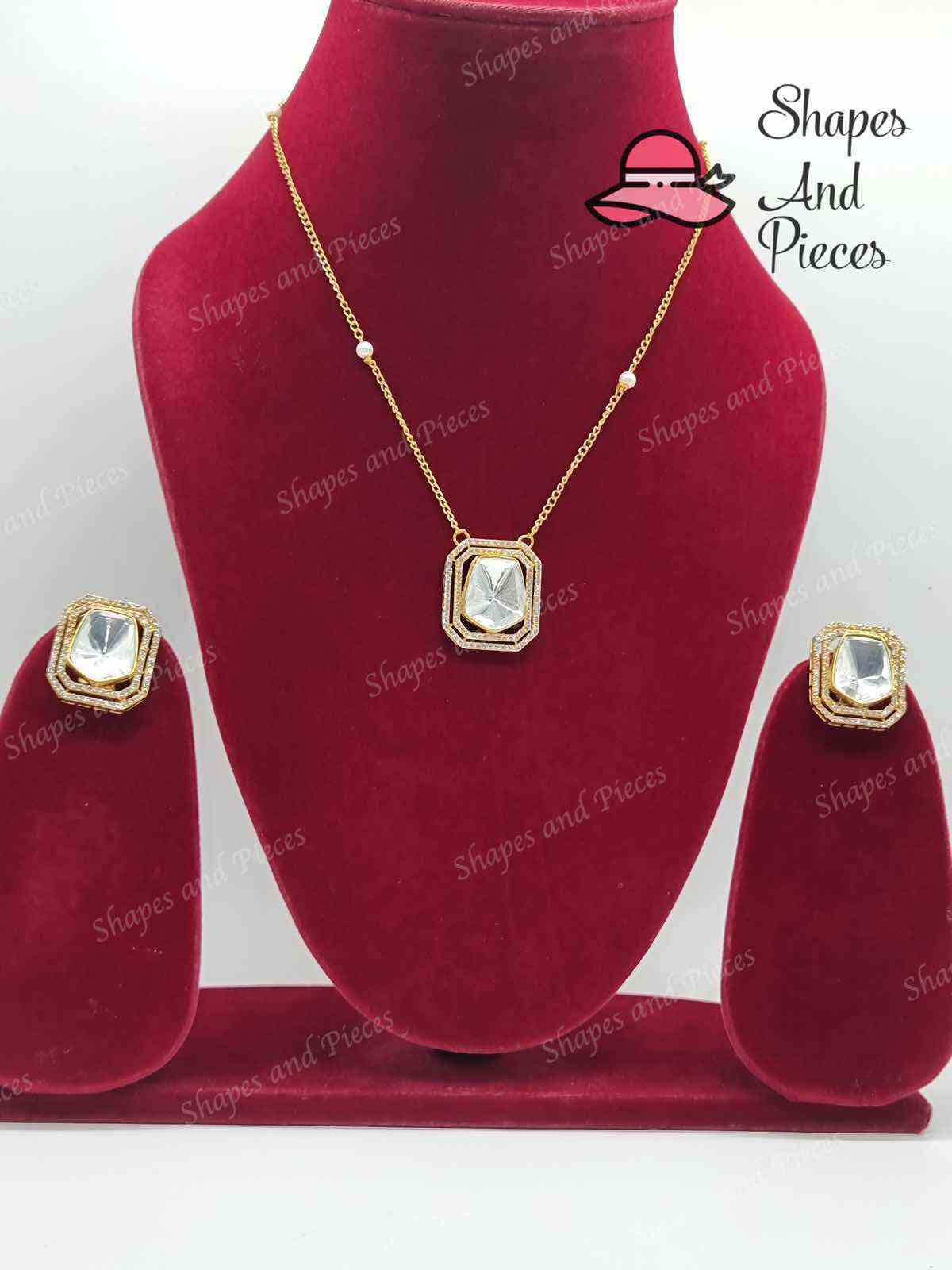 Chavi Pendant Set - Shapes and Pieces