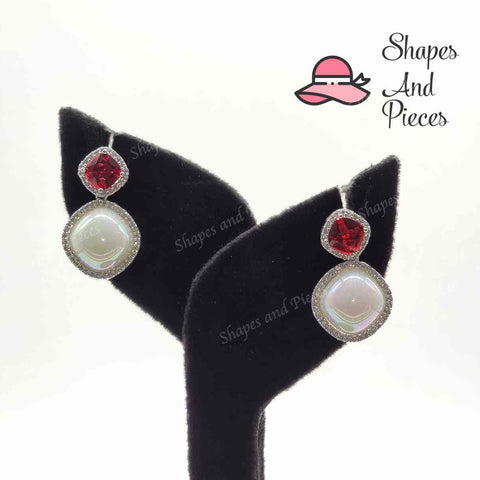 Zia Pearldrop Earrings - Shapes and Pieces