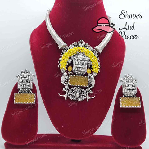 Maa Lakshmi Necklace Set - Shapes and Pieces