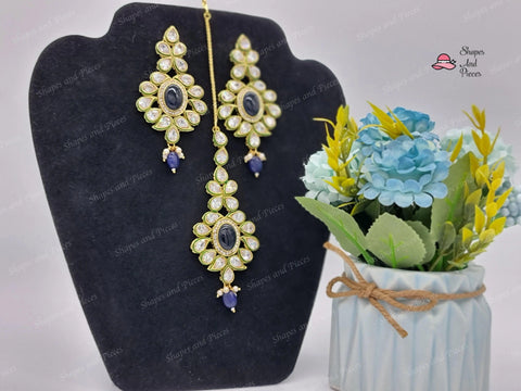 Aarna Earrings and Tikka Set - Shapes and Pieces