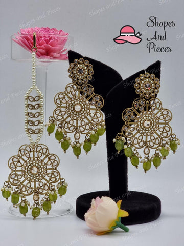 Kara Earrings and Tikka Set - Shapes and Pieces