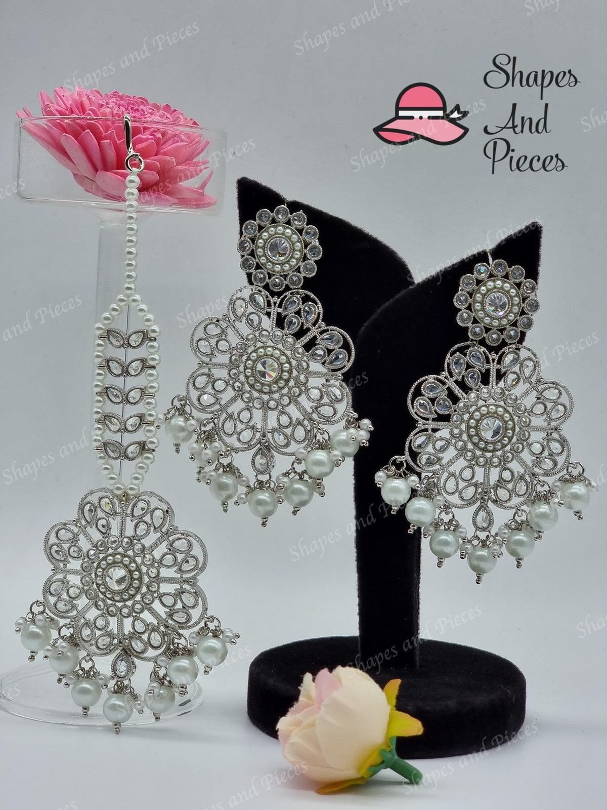 Kara Earrings and Tikka Set - Shapes and Pieces