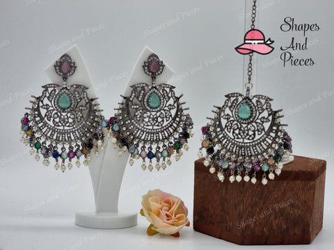 Khushi Earrings and Tikka Set - Shapes and Pieces