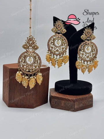 Miya Earrings and Tikka Set - Shapes and Pieces