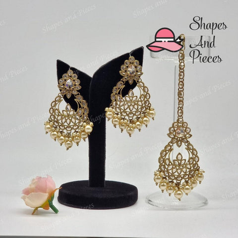 Noori Earrings and Tikka Set - Shapes and Pieces