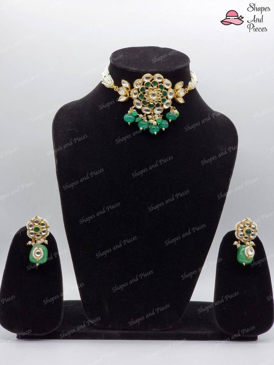 Sapna Pachi Kundan Set - Shapes and Pieces