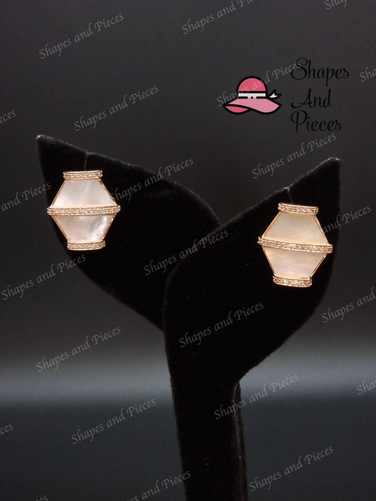 Venus Earrings - Shapes and Pieces