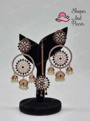 Yuva Earrings and Tikka Set - Shapes and Pieces